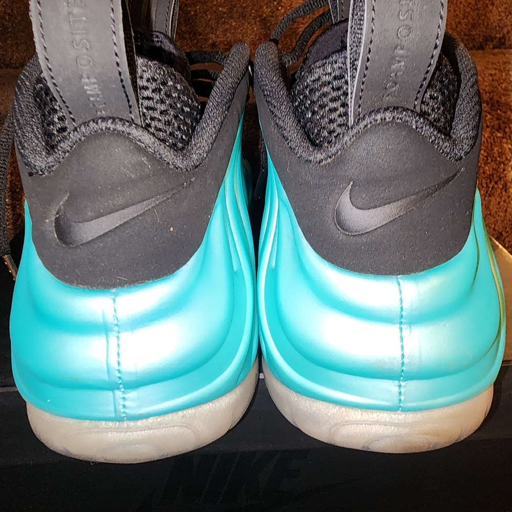 Nike Air Foamposite Pro (Electric Blue) - Picture 6 of 9